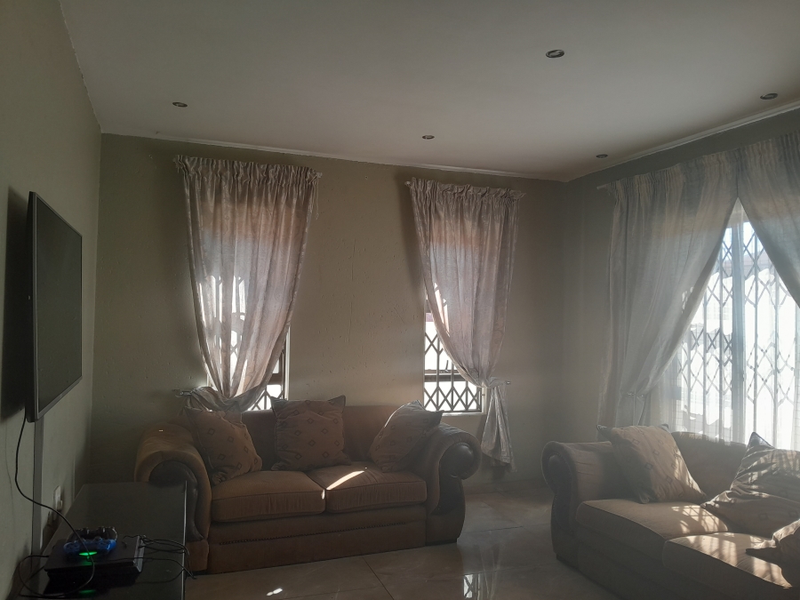 4 Bedroom Property for Sale in Mahube Valley Gauteng