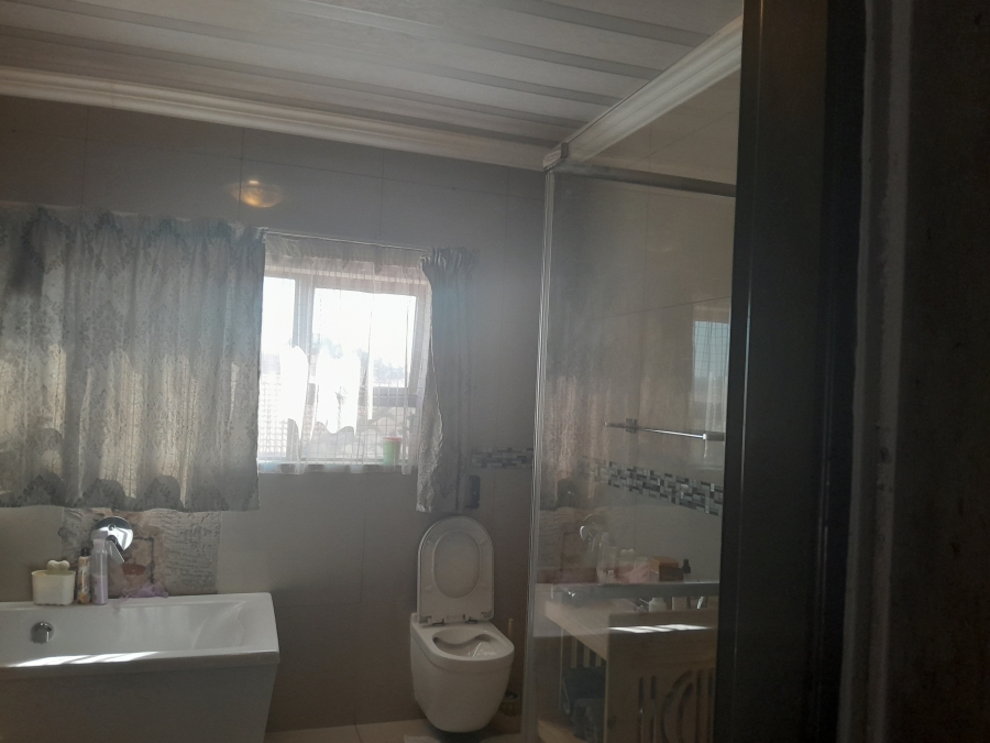 4 Bedroom Property for Sale in Mahube Valley Gauteng