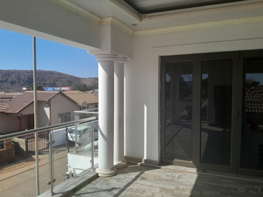 4 Bedroom Property for Sale in Mahube Valley Gauteng