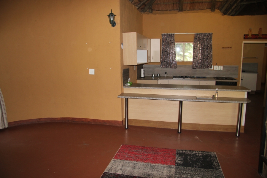 5 Bedroom Property for Sale in Hekpoort Gauteng