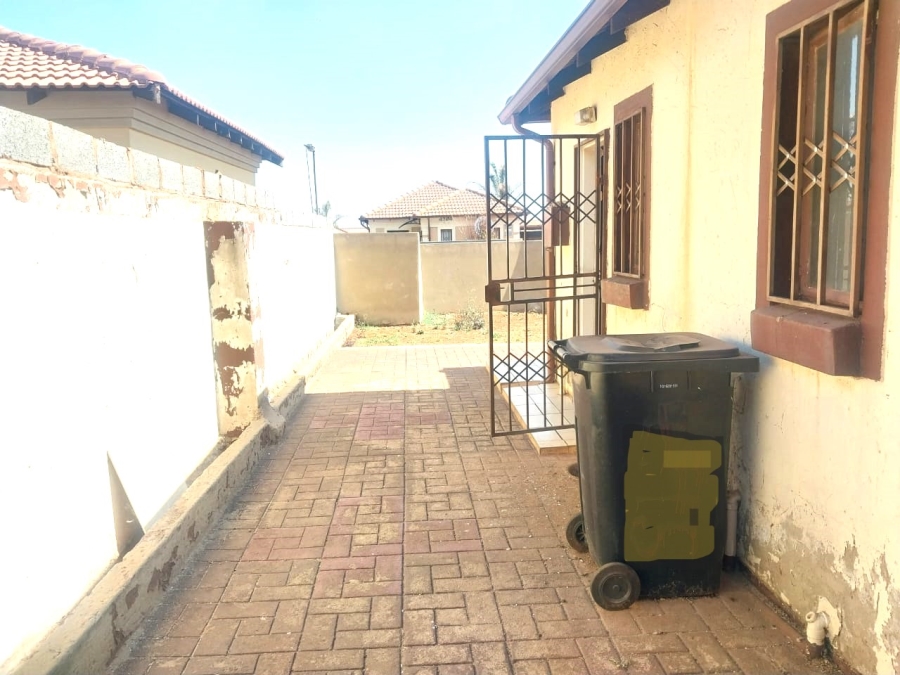 3 Bedroom Property for Sale in Dawn Park Gauteng