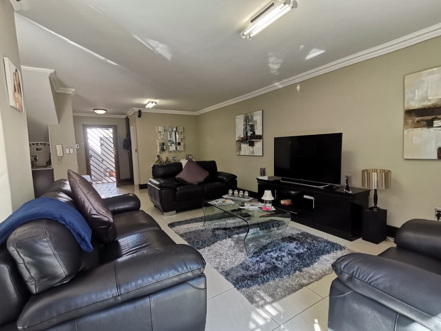 3 Bedroom Property for Sale in Bassonia Gauteng