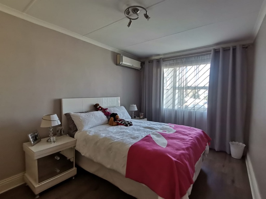 3 Bedroom Property for Sale in Bassonia Gauteng