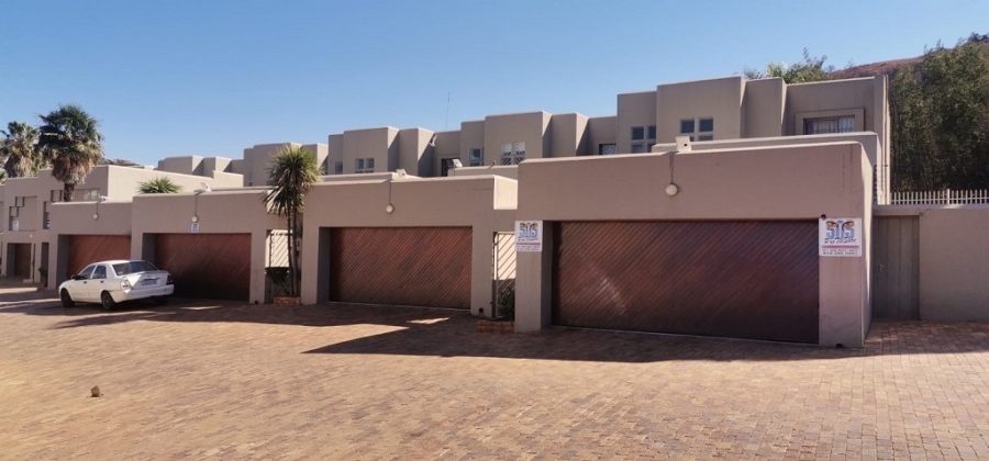 3 Bedroom Property for Sale in Bassonia Gauteng