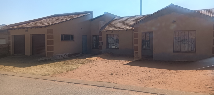 3 Bedroom Property for Sale in Vosloorus Gauteng