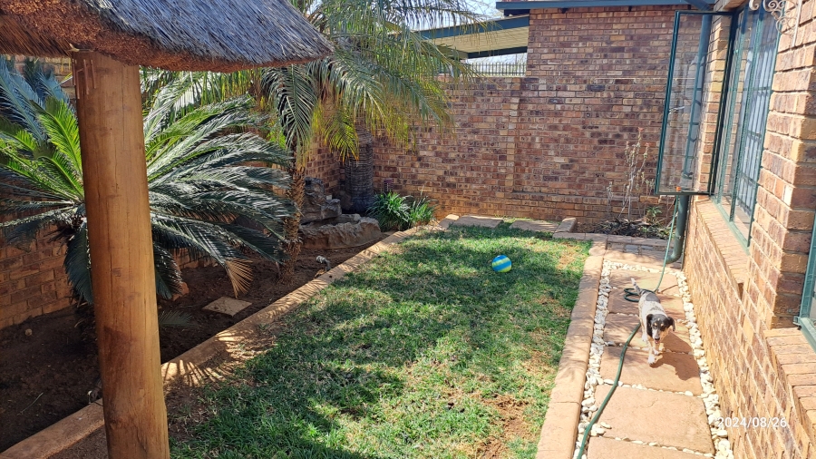 2 Bedroom Property for Sale in Montana Gauteng