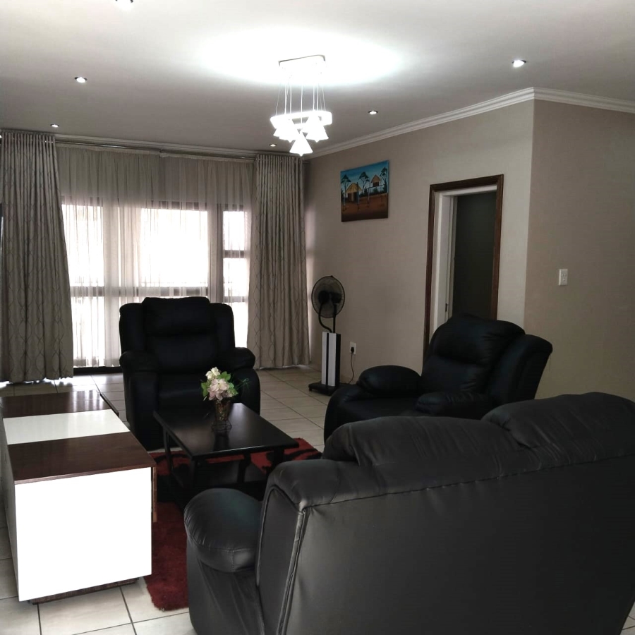 8 Bedroom Property for Sale in Verwoerdpark Gauteng