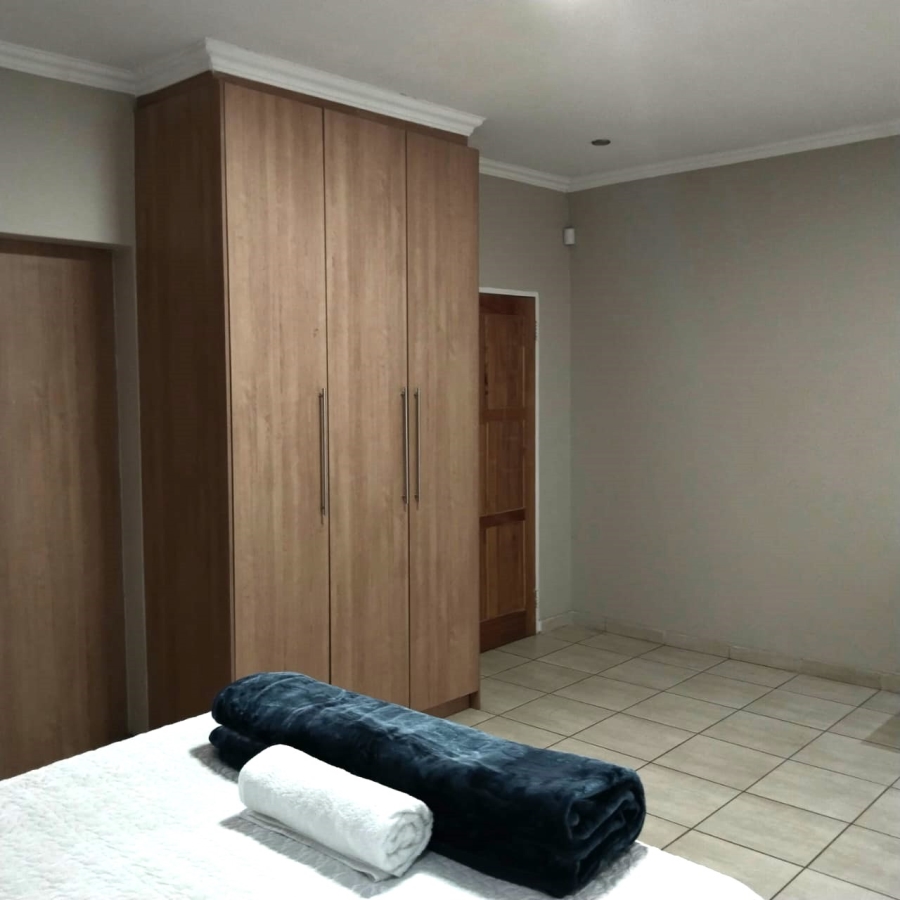 8 Bedroom Property for Sale in Verwoerdpark Gauteng