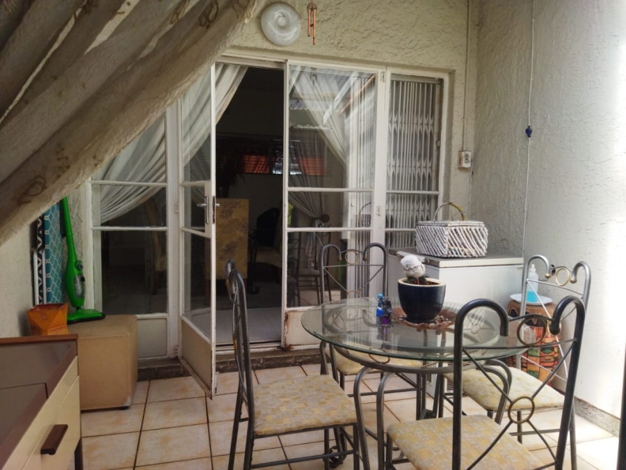 4 Bedroom Property for Sale in Illiondale Gauteng