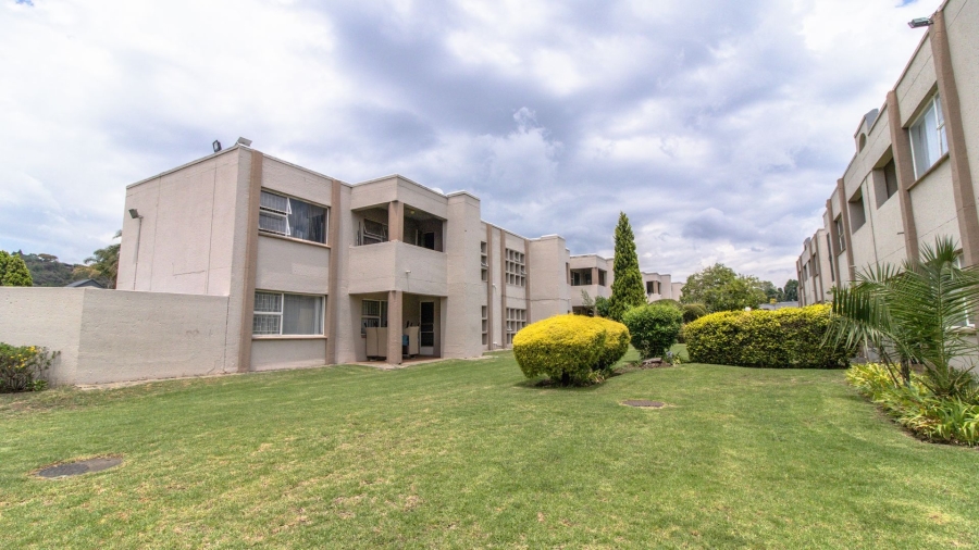 3 Bedroom Property for Sale in Glenanda Gauteng