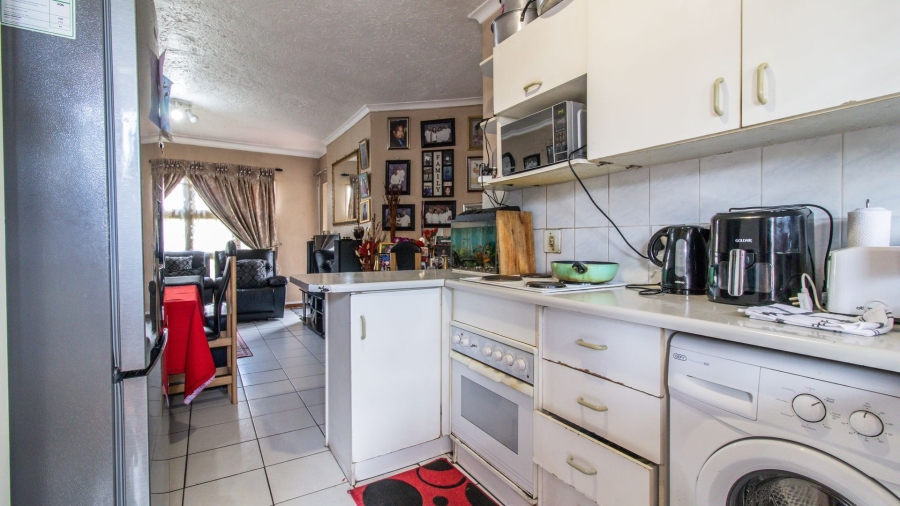 3 Bedroom Property for Sale in Glenanda Gauteng