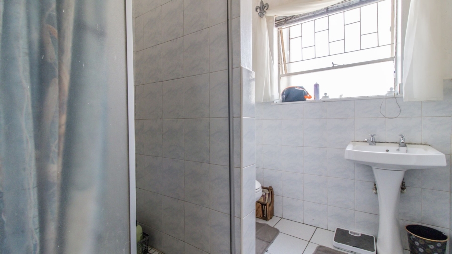 3 Bedroom Property for Sale in Glenanda Gauteng