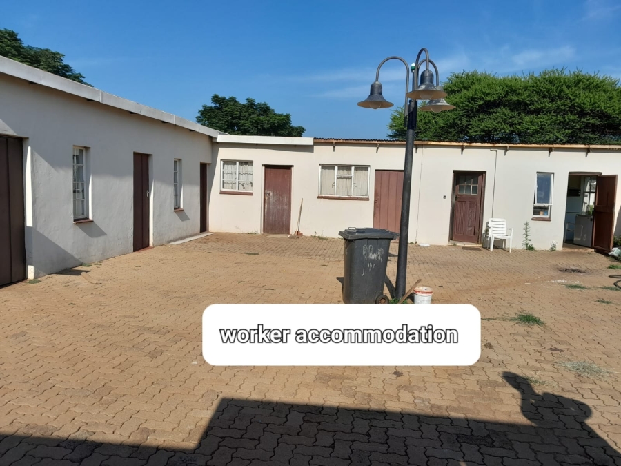 7 Bedroom Property for Sale in Wonderboom AH Gauteng