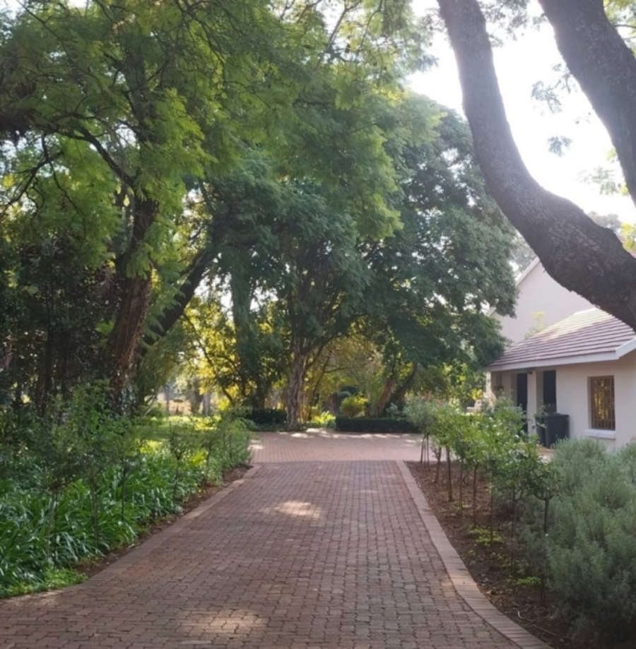 7 Bedroom Property for Sale in Wonderboom AH Gauteng