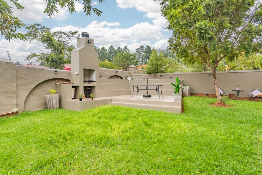 3 Bedroom Property for Sale in Tres Jolie Gauteng