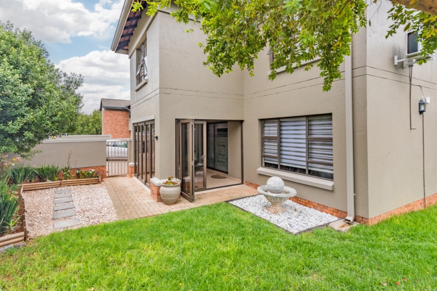 3 Bedroom Property for Sale in Tres Jolie Gauteng