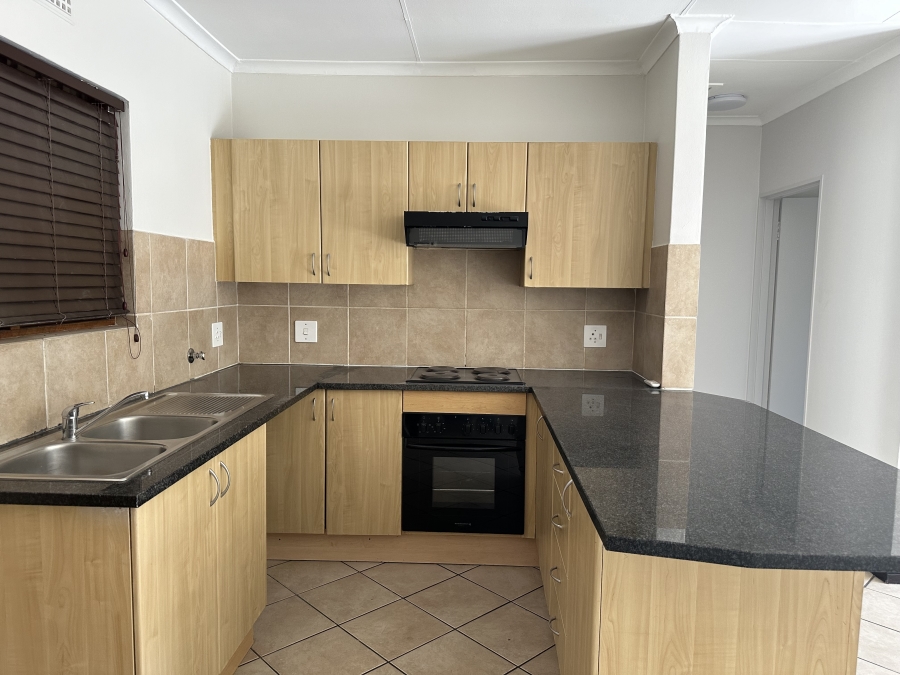 To Let 2 Bedroom Property for Rent in Paulshof Gauteng