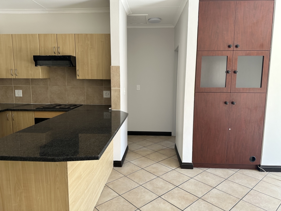 To Let 2 Bedroom Property for Rent in Paulshof Gauteng