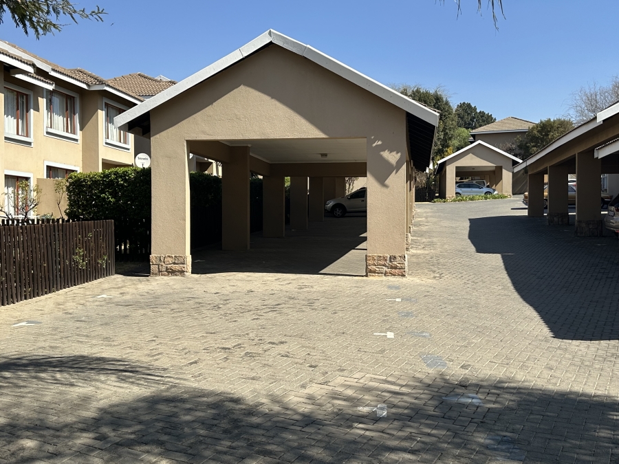 To Let 2 Bedroom Property for Rent in Paulshof Gauteng