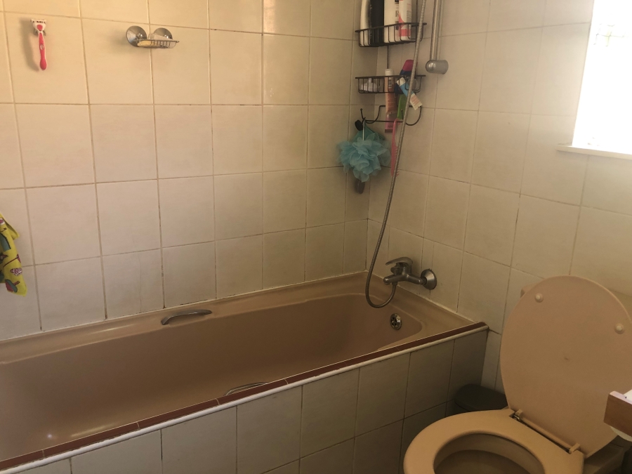 2 Bedroom Property for Sale in Sunninghill Gauteng