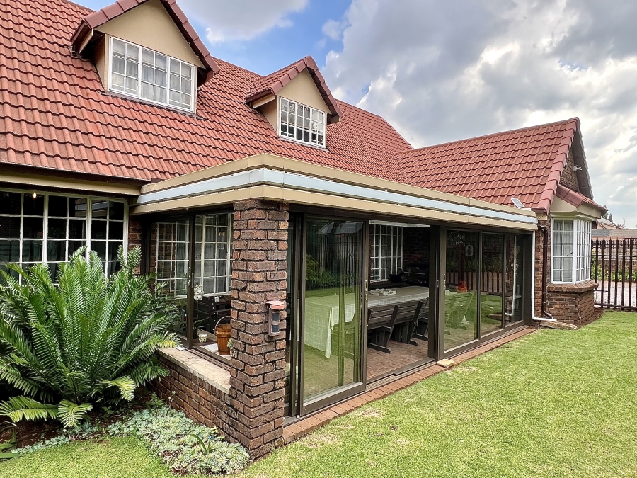 4 Bedroom Property for Sale in Hazeldene Gauteng