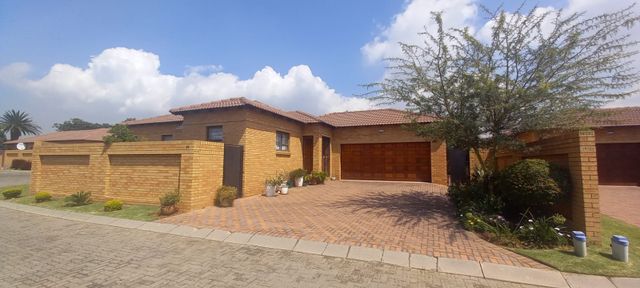 3 Bedroom Property for Sale in New Market Gauteng