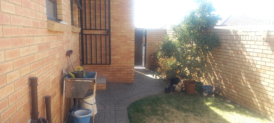 3 Bedroom Property for Sale in New Market Gauteng