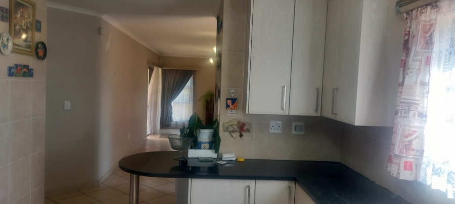 3 Bedroom Property for Sale in New Market Gauteng