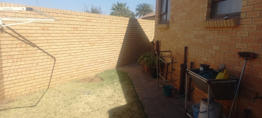 3 Bedroom Property for Sale in New Market Gauteng