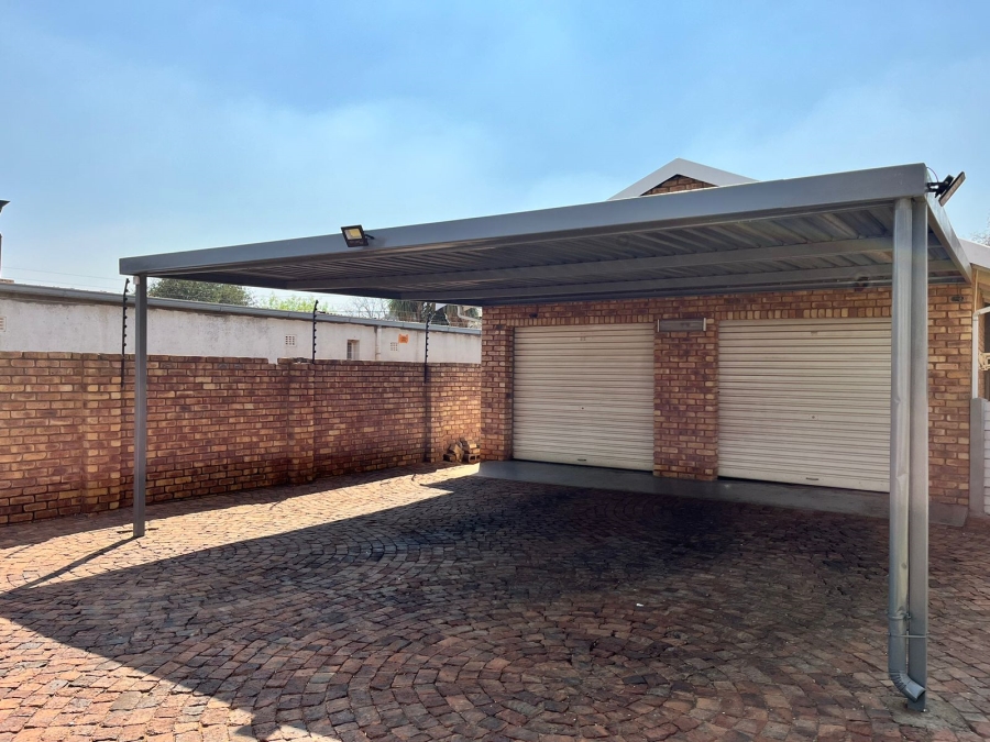 3 Bedroom Property for Sale in Dalview Gauteng