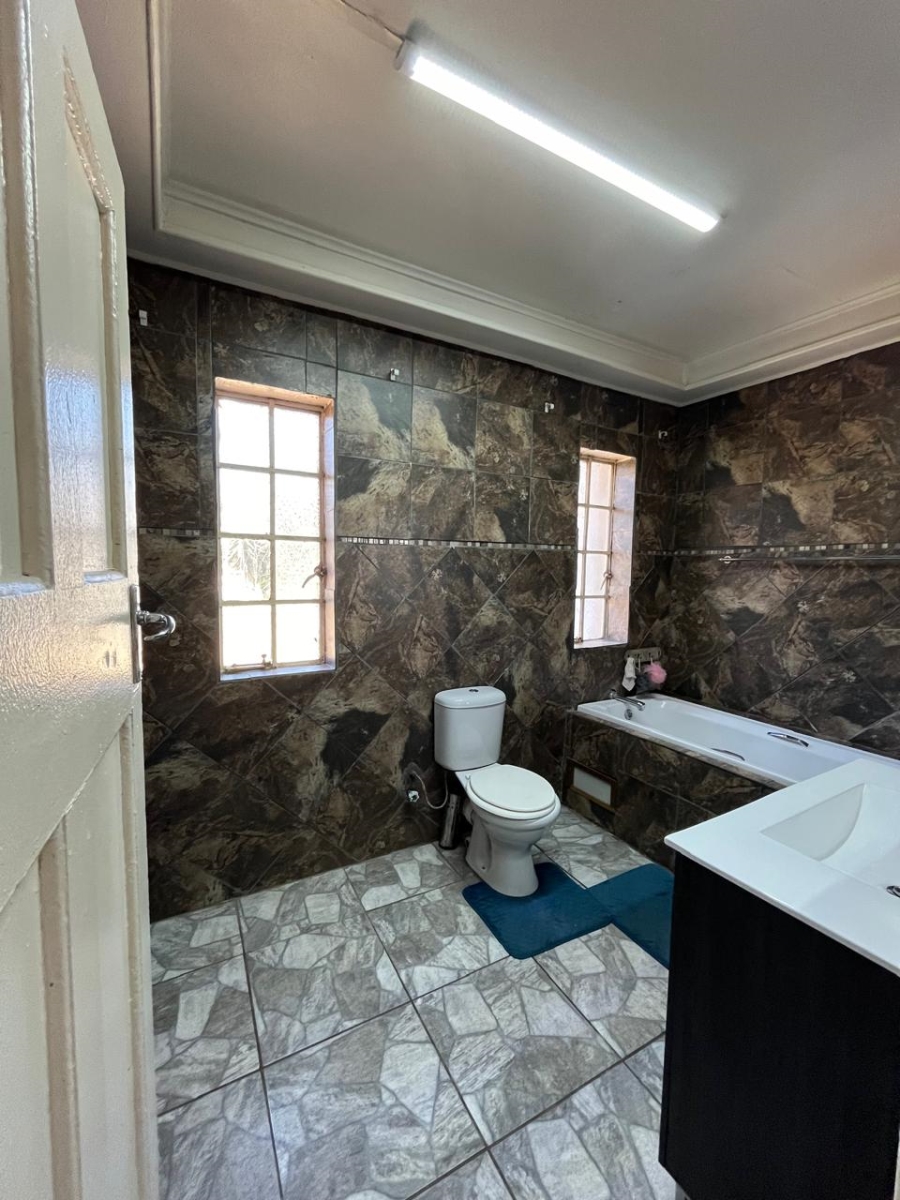 3 Bedroom Property for Sale in Geduld Ext 2 Gauteng