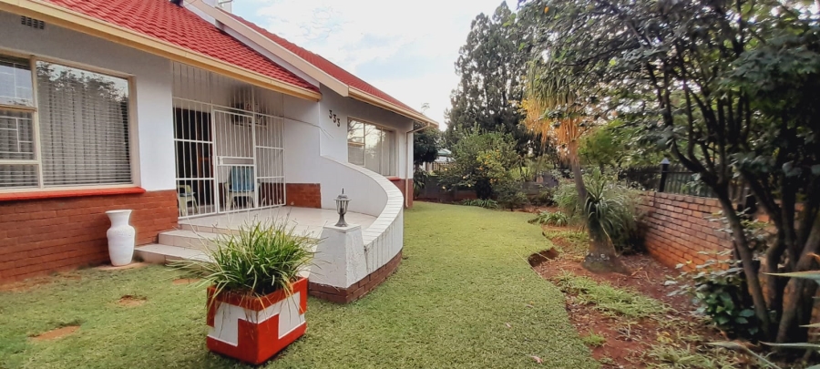 4 Bedroom Property for Sale in Magalieskruin Gauteng