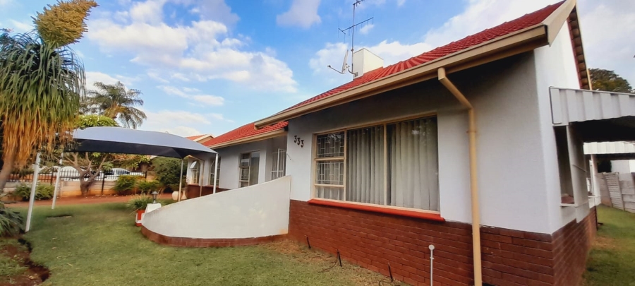 4 Bedroom Property for Sale in Magalieskruin Gauteng