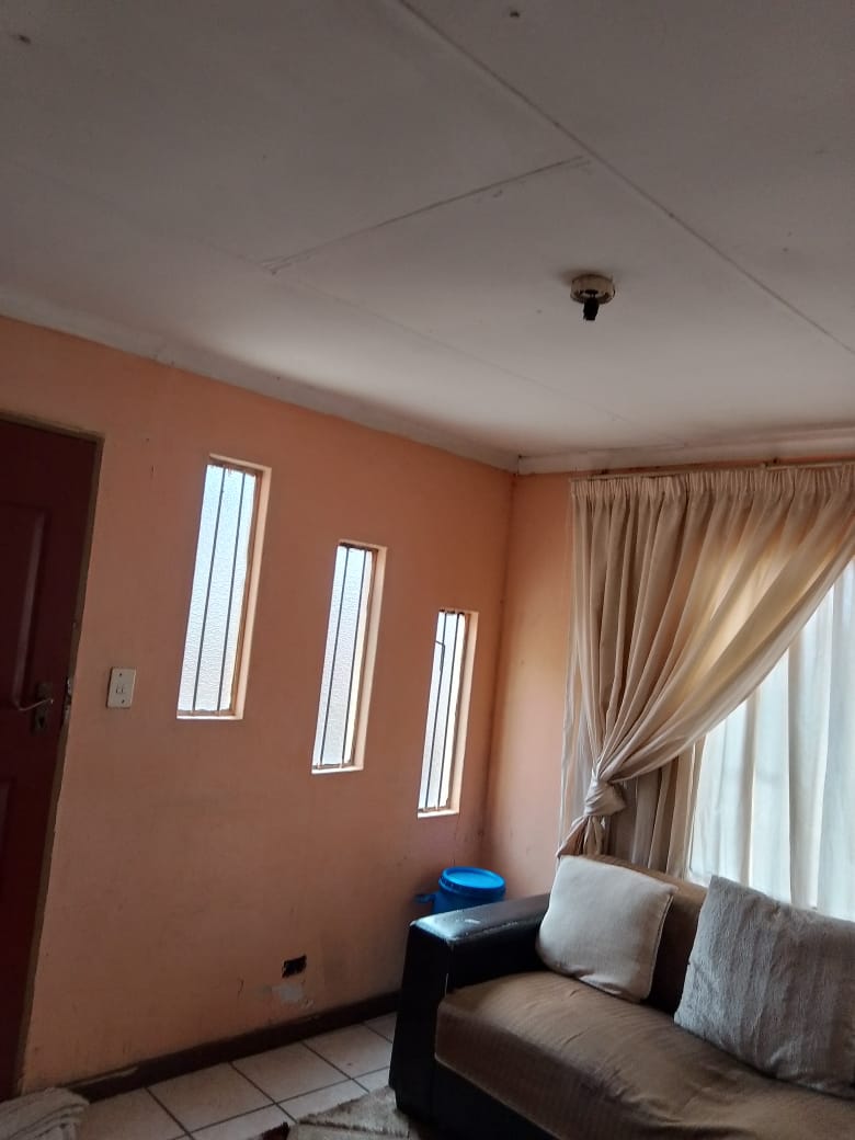 2 Bedroom Property for Sale in Danville Gauteng