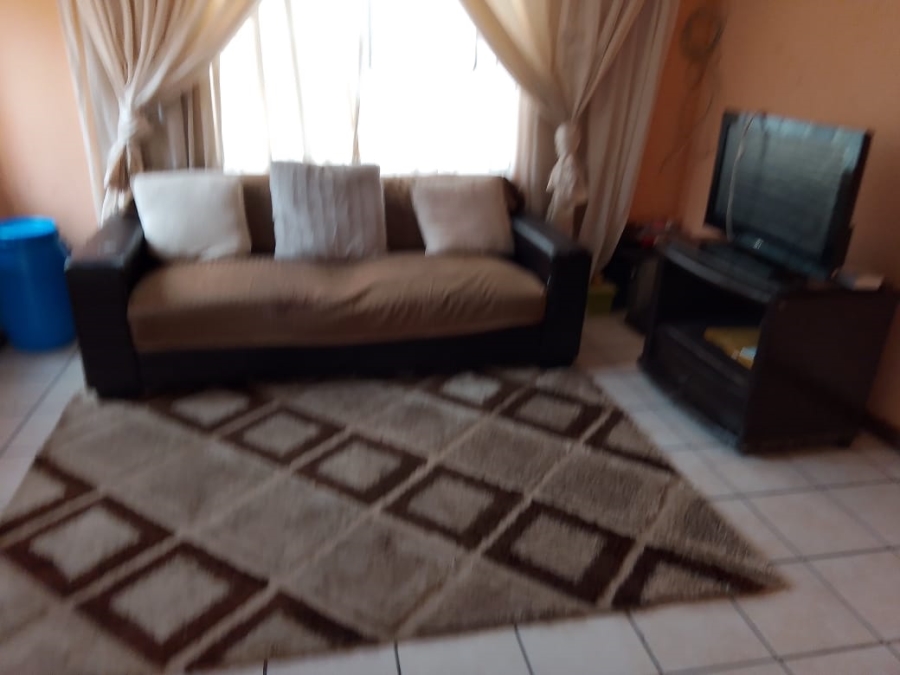 2 Bedroom Property for Sale in Danville Gauteng