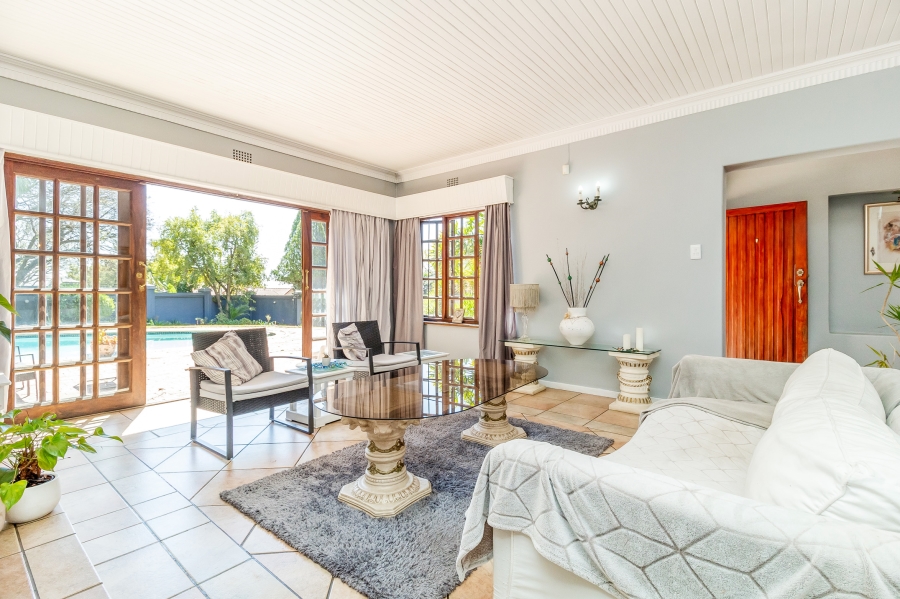 4 Bedroom Property for Sale in Aldarapark Gauteng