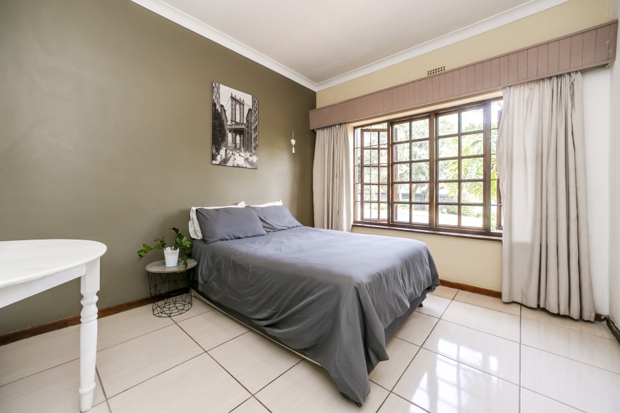 4 Bedroom Property for Sale in Aldarapark Gauteng