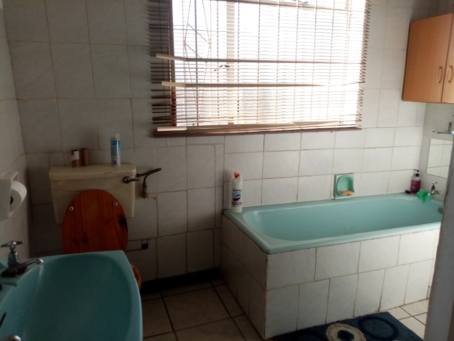 3 Bedroom Property for Sale in Brakpan Central Gauteng