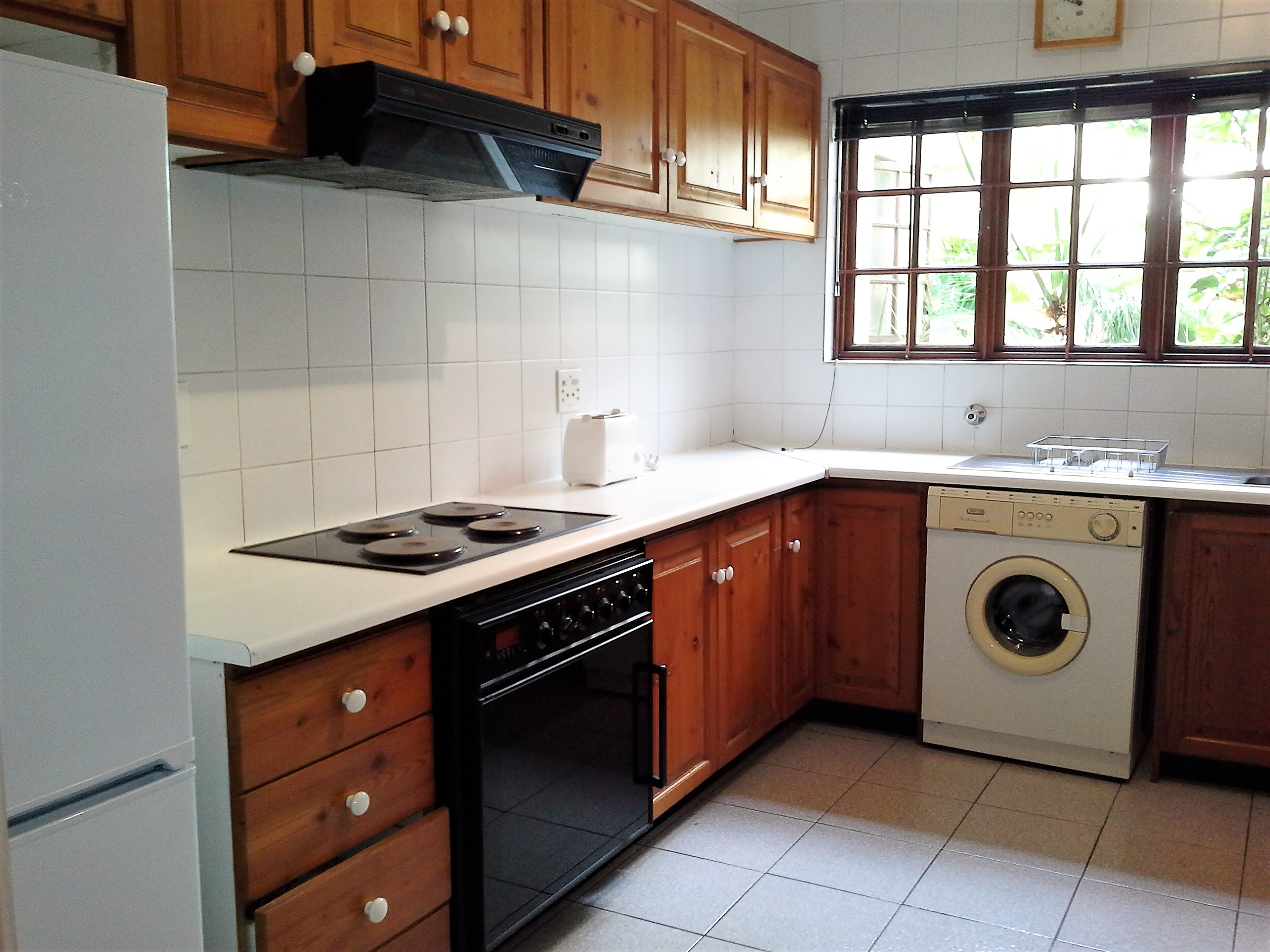 To Let 2 Bedroom Property for Rent in Paulshof Gauteng