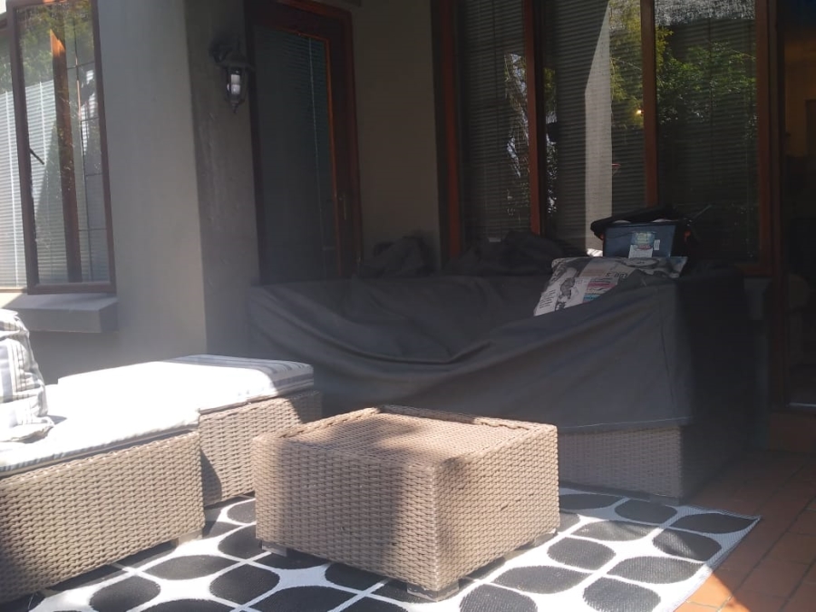 2 Bedroom Property for Sale in Lonehill Gauteng