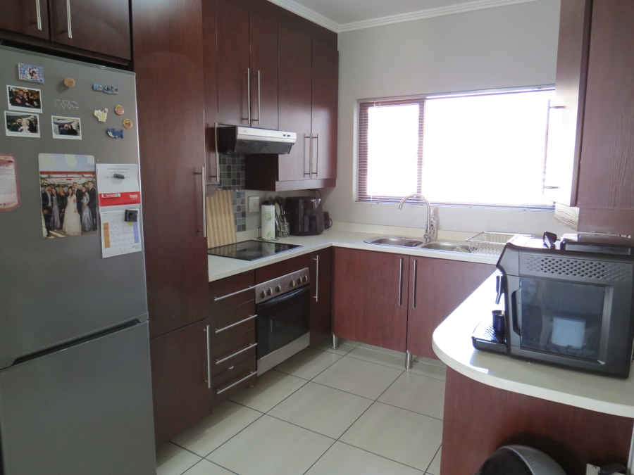 2 Bedroom Property for Sale in Greenstone Hill Gauteng