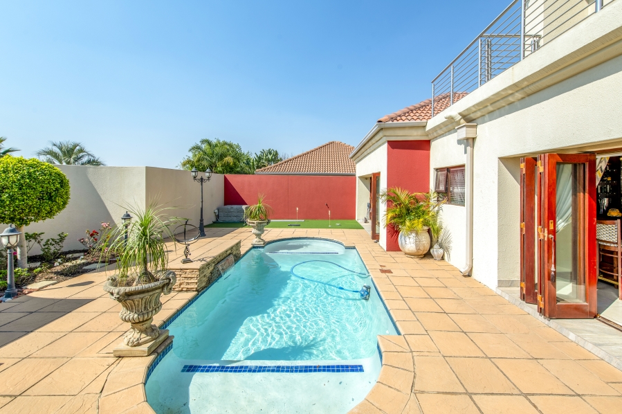 4 Bedroom Property for Sale in Knopjeslaagte AH Gauteng