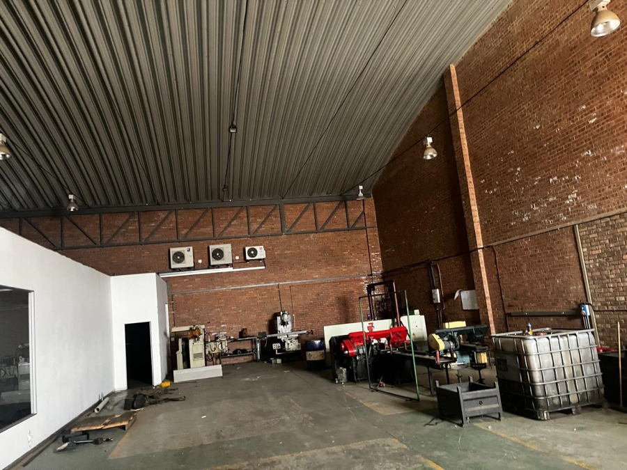 To Let commercial Property for Rent in Gosforth Park Gauteng