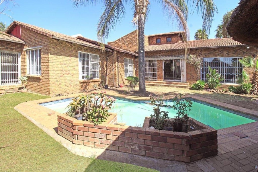 3 Bedroom Property for Sale in Dowerglen Ext 3 Gauteng