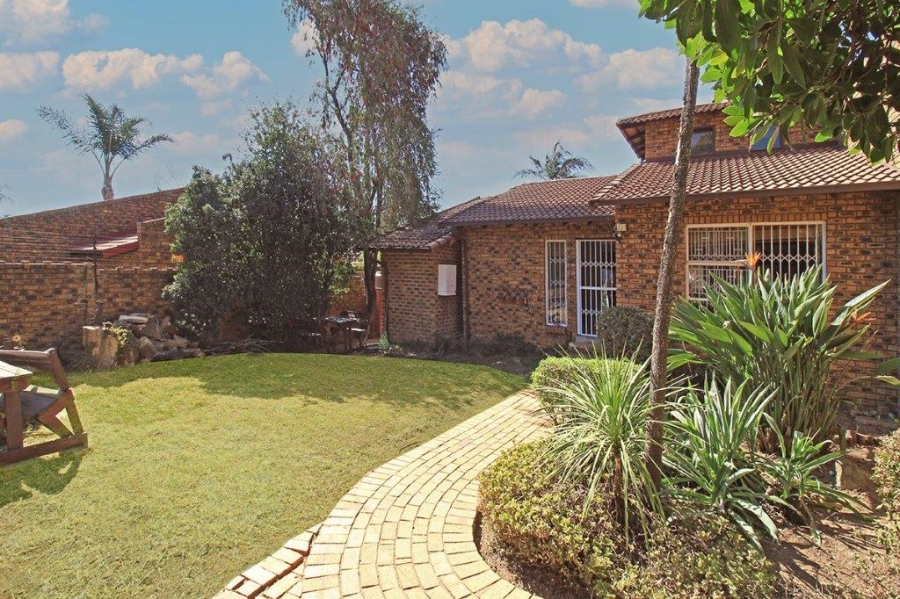 3 Bedroom Property for Sale in Dowerglen Ext 3 Gauteng