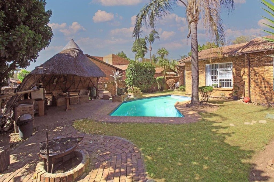 3 Bedroom Property for Sale in Dowerglen Ext 3 Gauteng