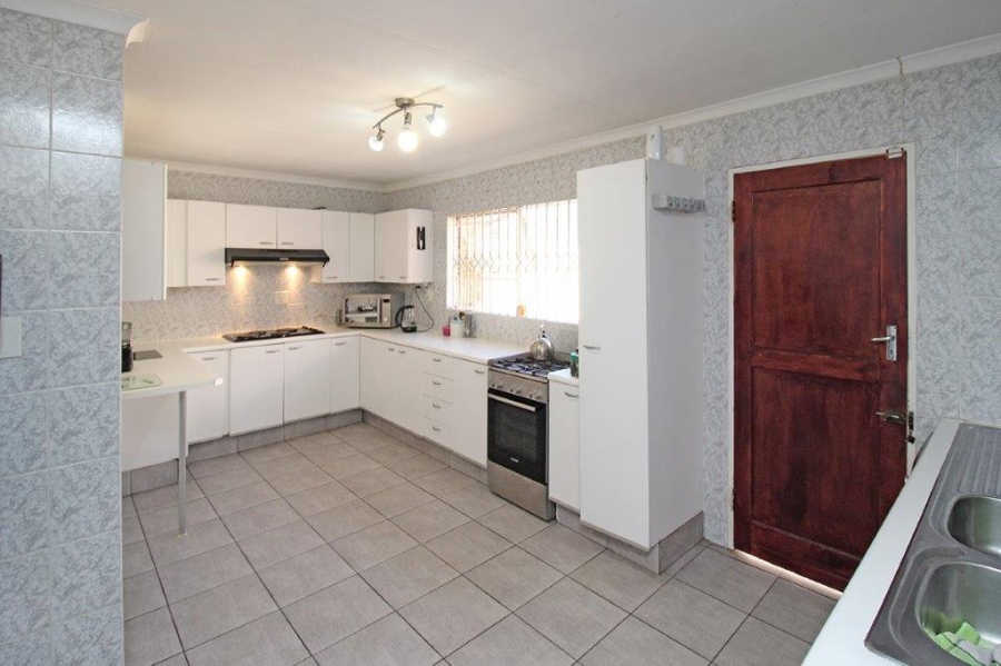 3 Bedroom Property for Sale in Dowerglen Ext 3 Gauteng