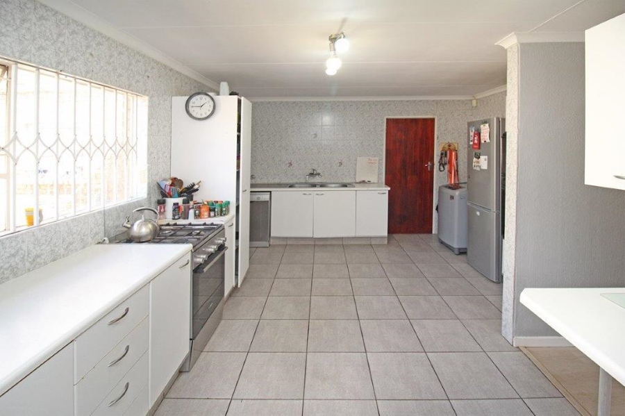 3 Bedroom Property for Sale in Dowerglen Ext 3 Gauteng