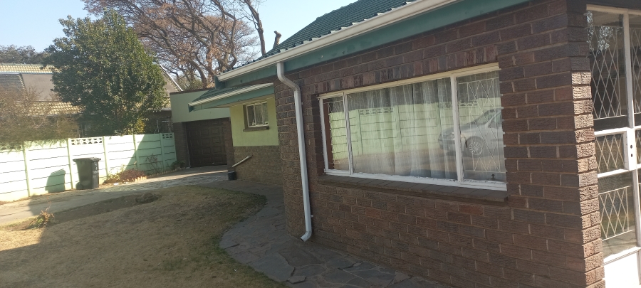 3 Bedroom Property for Sale in Selcourt Gauteng