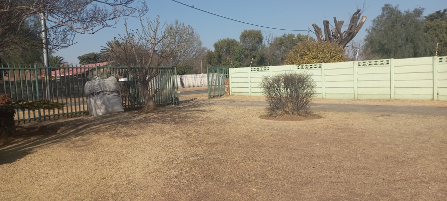 3 Bedroom Property for Sale in Selcourt Gauteng